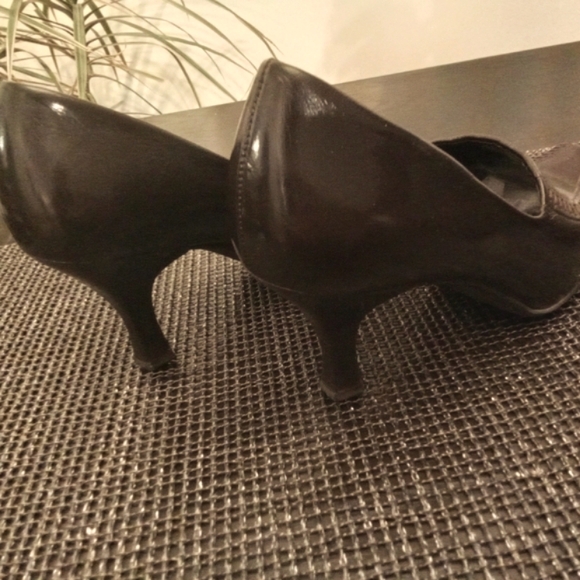 Franco Sarto Brown Bootie Shoes 8 - Picture 9 of 9